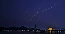浪涌保護器的核心元件為什么采用壓敏電阻？