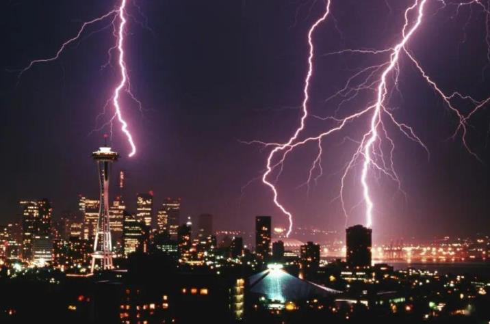 雷電對(duì)建筑物的危害 雷電對(duì)建筑物的危害